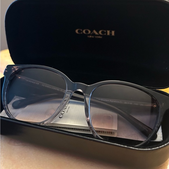 Coach 54mm Gradient Round Sunglasses - Picture 1 of 9